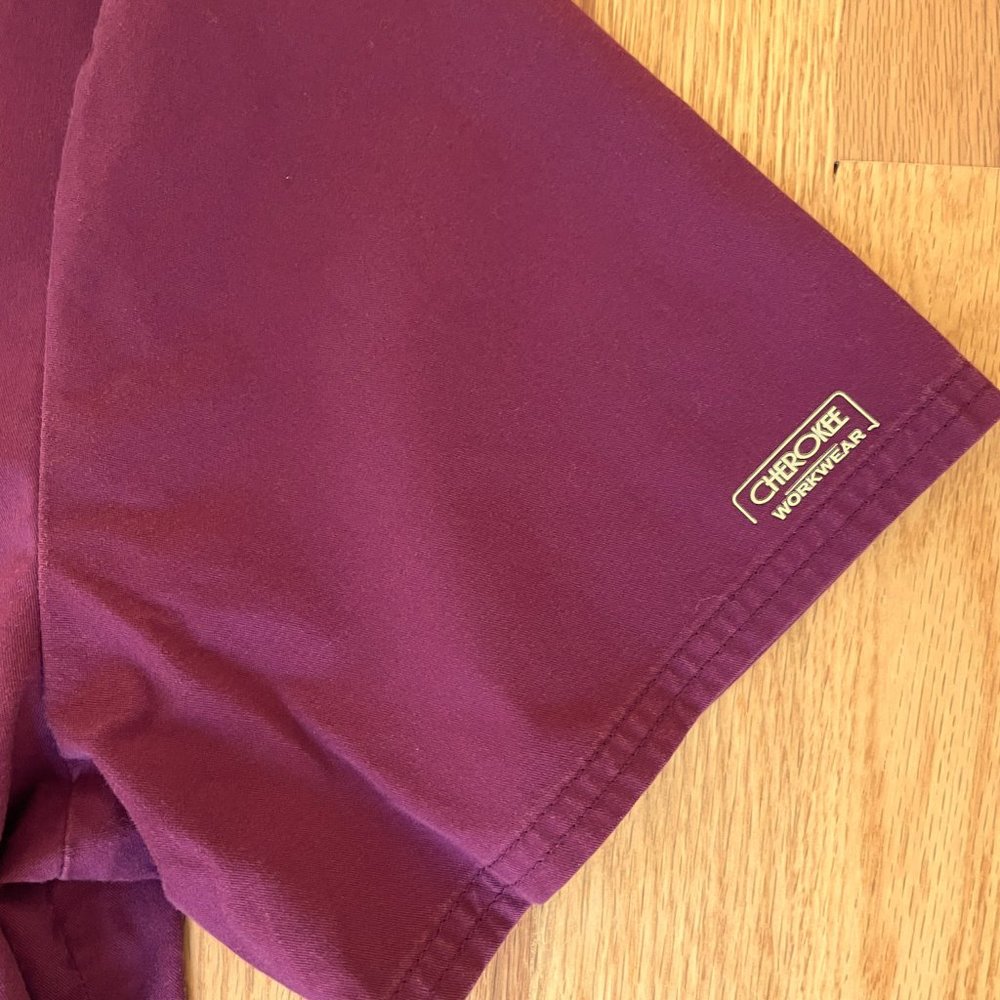 Core Stretch by Cherokee Workwear Men’s V-Neck Solid Scrub Top Sz XS Wine 4743 - Picture 6 of 11